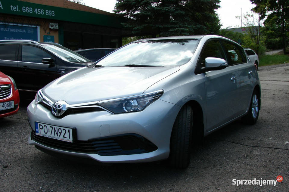 Toyota Auris 14 E 100 Klimatronik Salon II 2012 czujnik zmierzchu Piła sprzedam