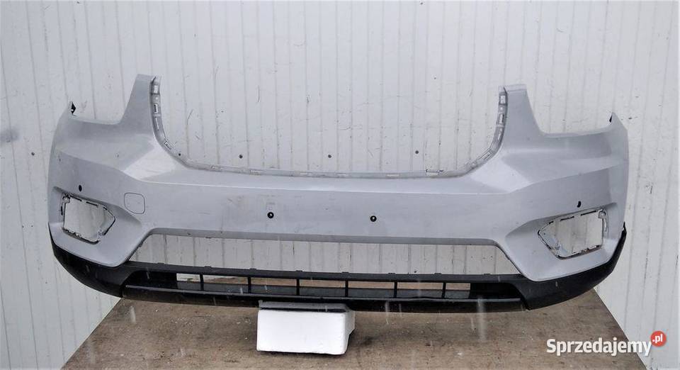 VOLVO XC40 17 ZDERZAK PRZÓD