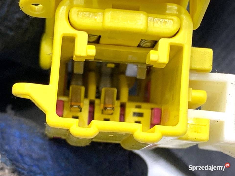 PAS BEZPIECZEŃSTWA PRAWY PRZÓD VW PASSAT CC B6