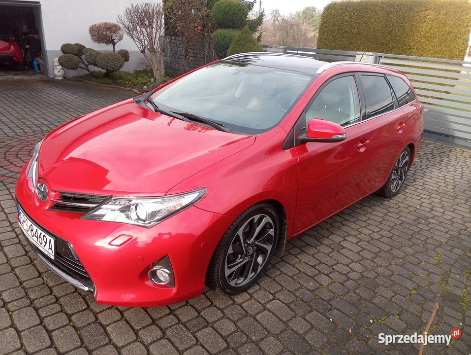 Toyota Auris II Sport Touring 16 Valvematic nieuszkodzony Pawłowice sprzedam