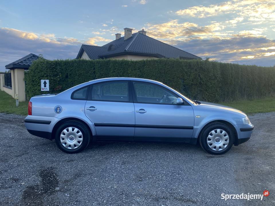 VW Passat B5 1997R 18B ŁADNY Stan Klima Tanio manualna Zamość sprzedam