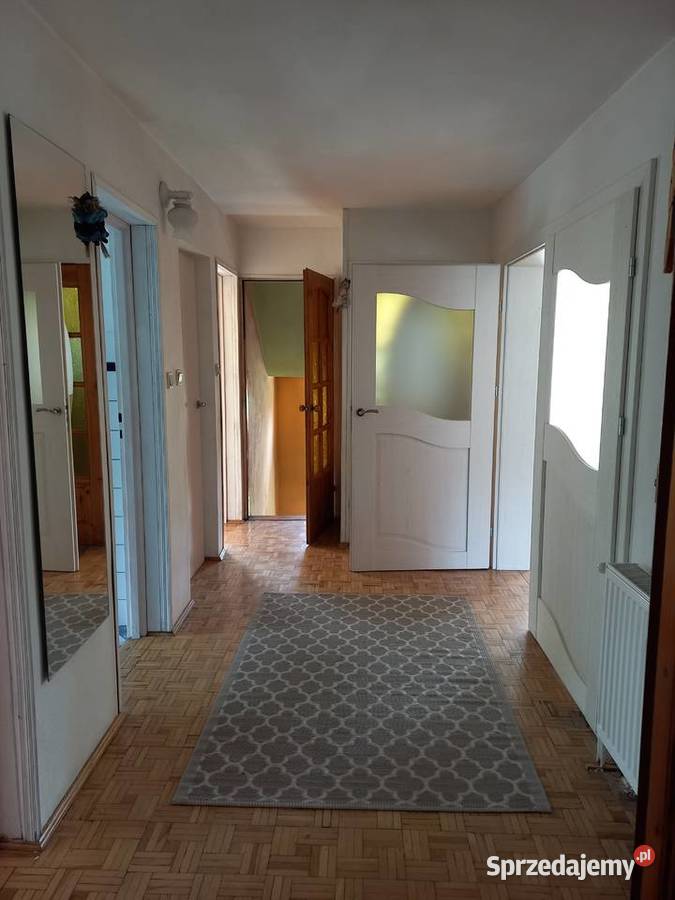 Dom wolnostojacy do zamieszkania pod inwestycje 300m2 Łask