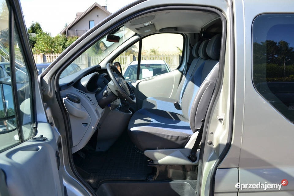 Renault Trafic Zarejesatrowany6 osobowy II 4/5 Częstochowa