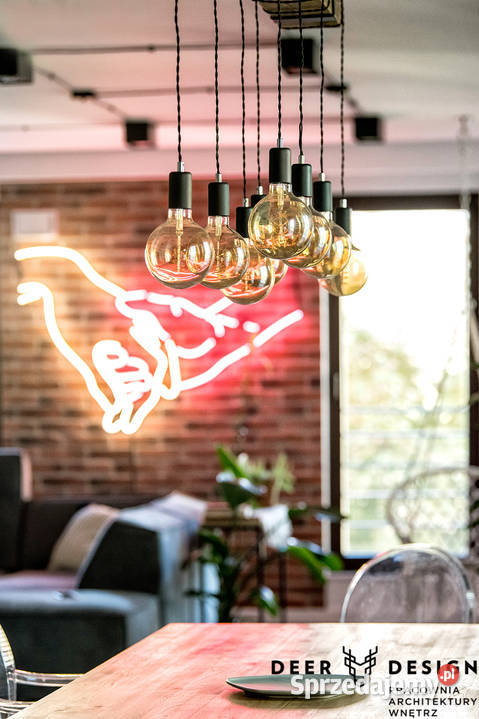 Lampa loftowa na drewnianej belce na zamówienie Poznań