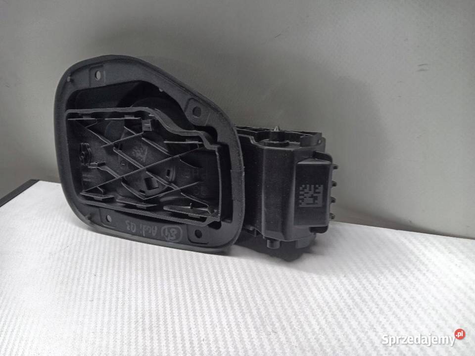 KLAPKA WLEWU PALIWA AUDI Q3 83A810593 Klapki wlewu paliwa