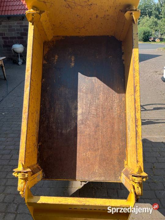 Wywrotka Yanmar C12R taczka z napędem silnikowym