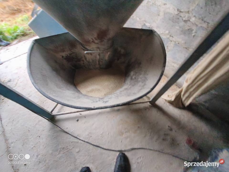 Mieszalnik 1200 śrutownik ssąco tłoczący 11KW kujawsko-pomorskie Wąbrzeźno