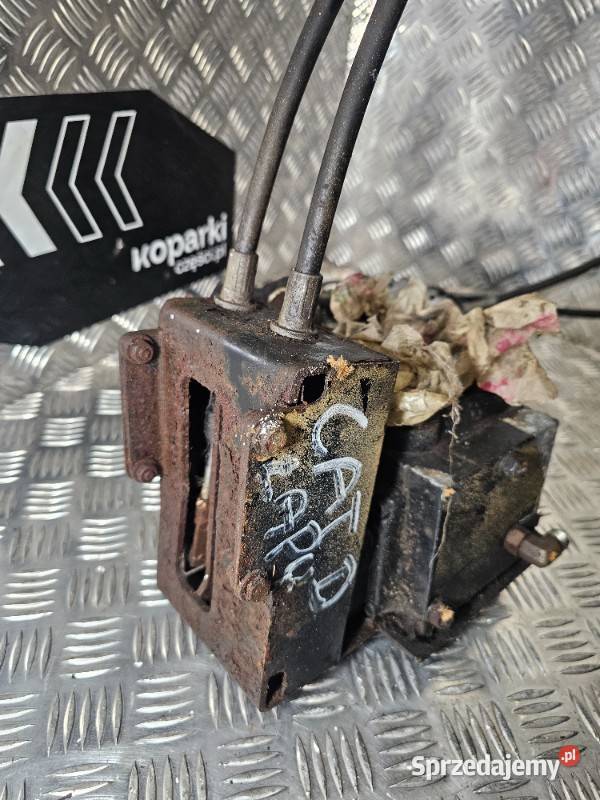 Pomocnicza grupa zaworów Caterpillar 424D 428D i Gdynia sprzedam