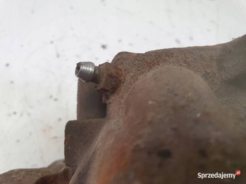 Volvo XC60 I PRZEDNI ZACISK HAMULCOWY prawy osobowe Chełm