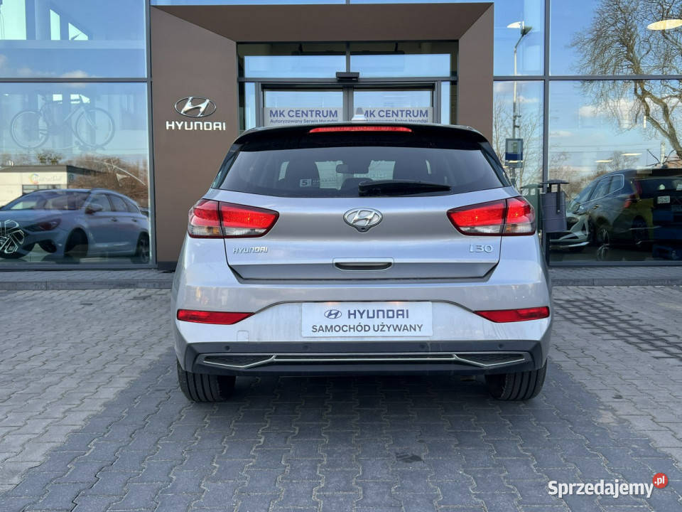 Hyundai i30 15TGDI 160 48V 7DCT Smart Gwarancja srebrny Piotrków Trybunalski