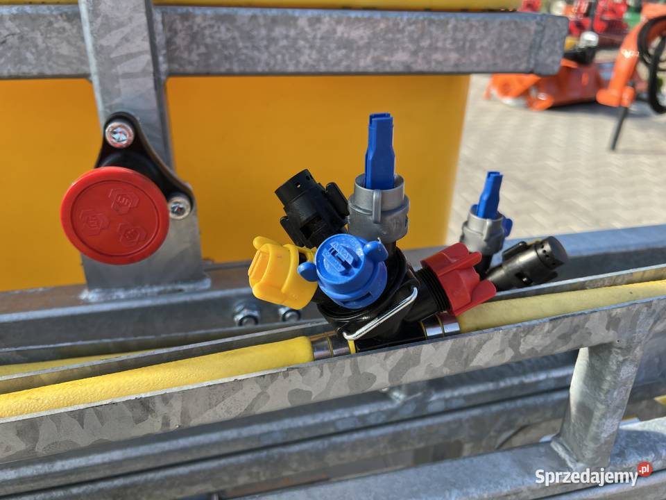 Opryskiwacz Pronar 400L12m stałociśnieniowy