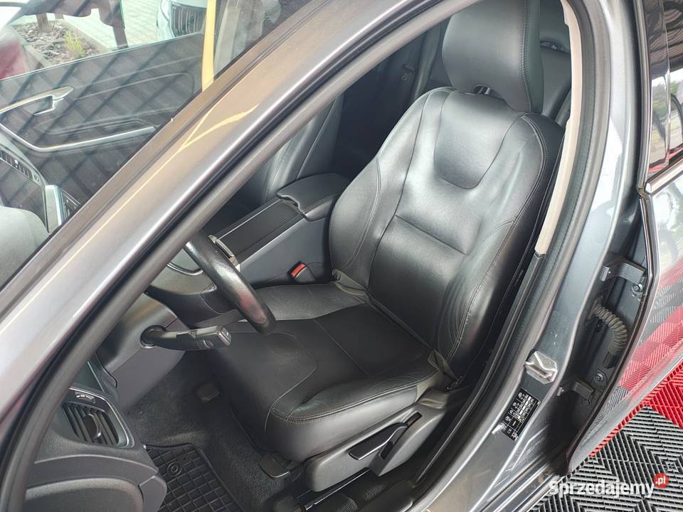 Volvo V60 Zarejestrowane Zadbane 2015r 20 Diesel podkarpackie Zarszyn