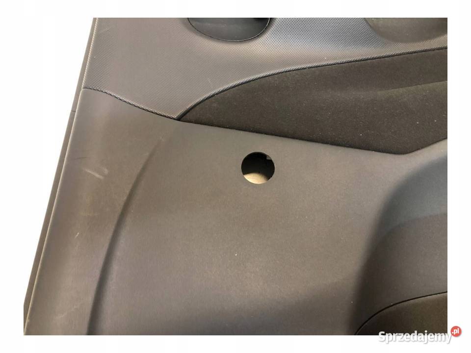 Toyota Auris I E15 Lift 12r Boczek Tapicerka osobowe Skarżysko-Kamienna
