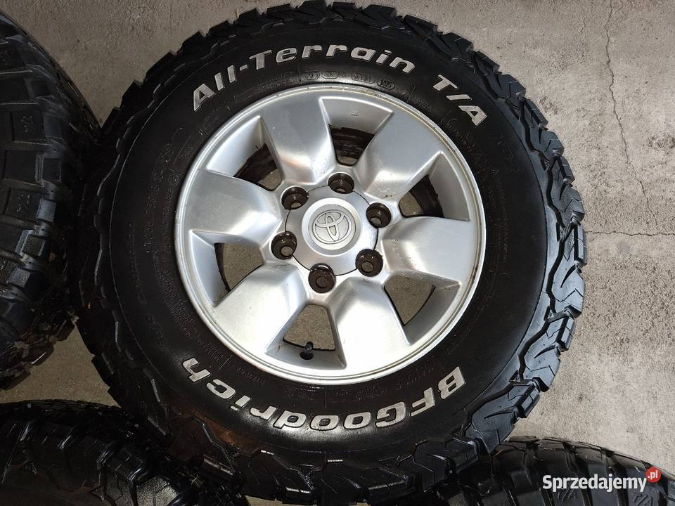 Koła Toyota Hilux 15 z oponami wielkopolskie Strykowo