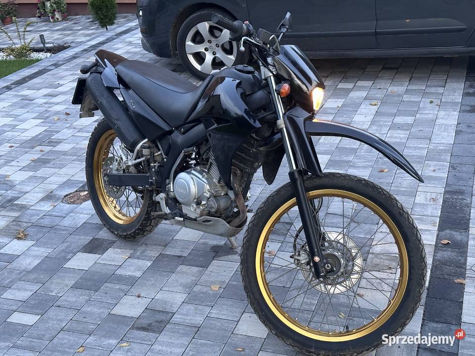 Yamaha XT 125 R Rok produkcji 2005 Bodzentyn