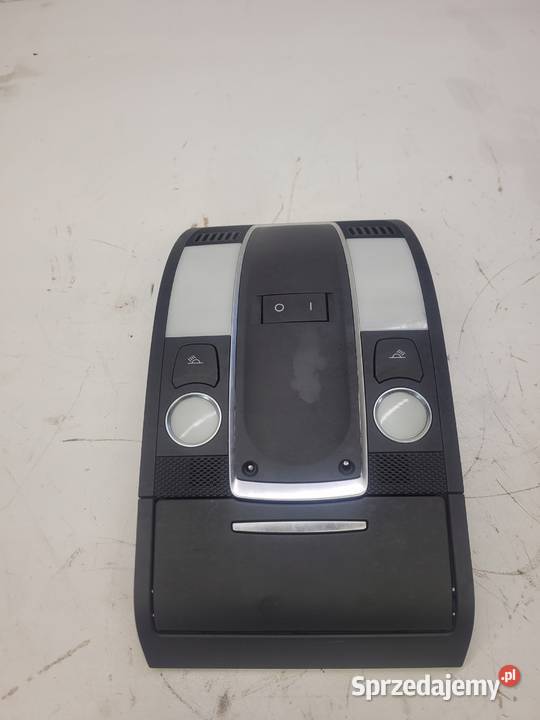 LAMPKA OŚWIETLENIE KABINY AUDI Q7 4L 4L0947135F Przystajń sprzedam