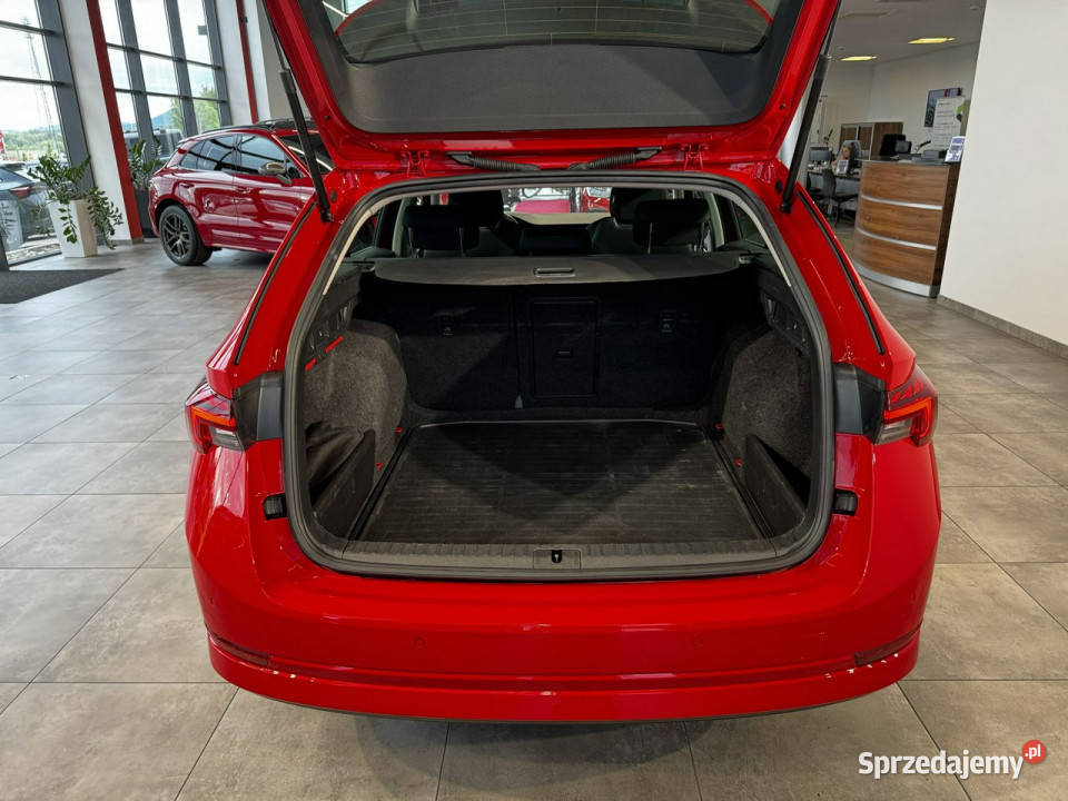 koda Octavia Combi Ambition 15TSI 150 stan ideal Myślenice sprzedam