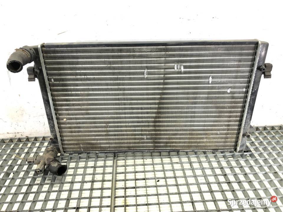 CHŁODNICA WODY AUDI A3 8P 16 102 0313 RADIATOR sprzedam