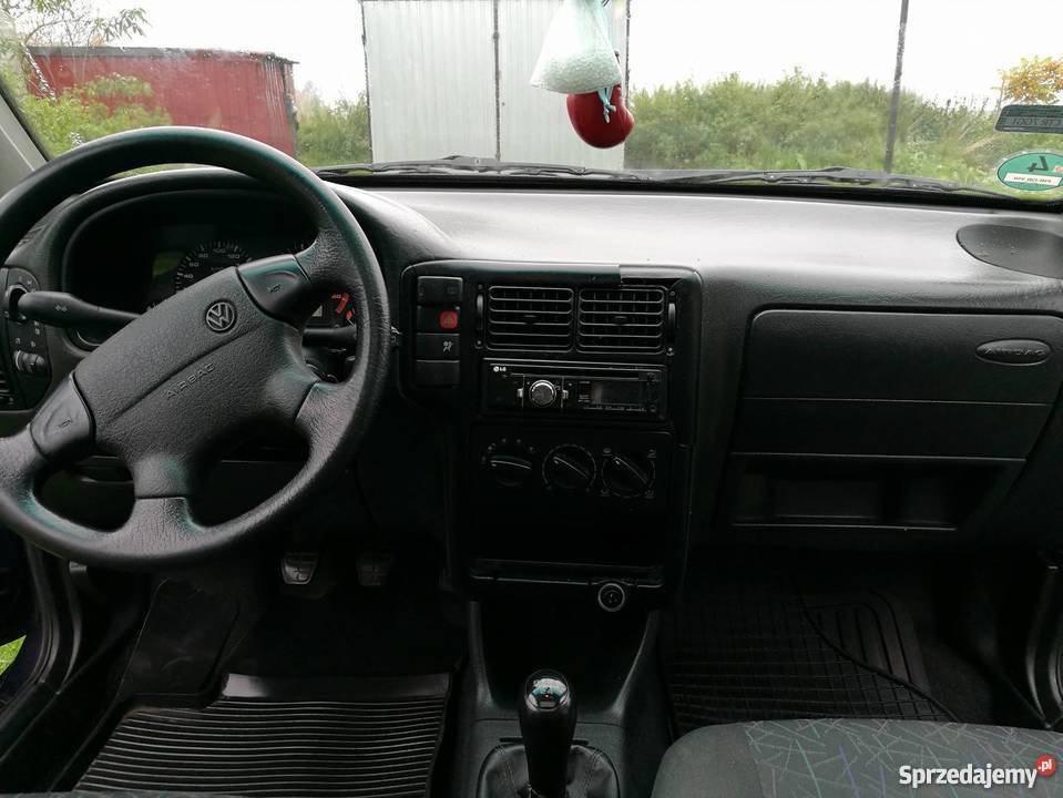 VW polo 16 benzyna kombi 1998 radio sprzedam