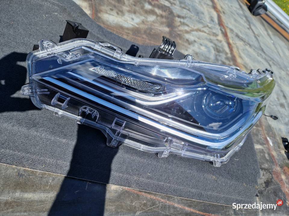 Toyota Corolla E21 sedan reflektor FULL LED ORG Mielec sprzedam