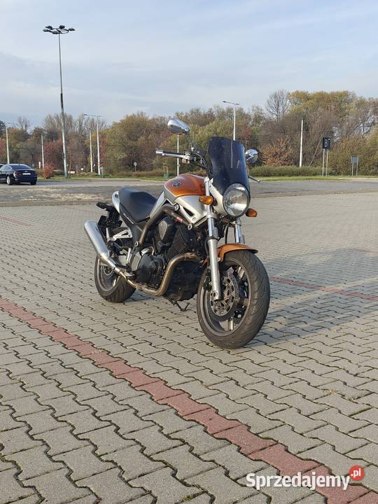 Yamaha BT1100