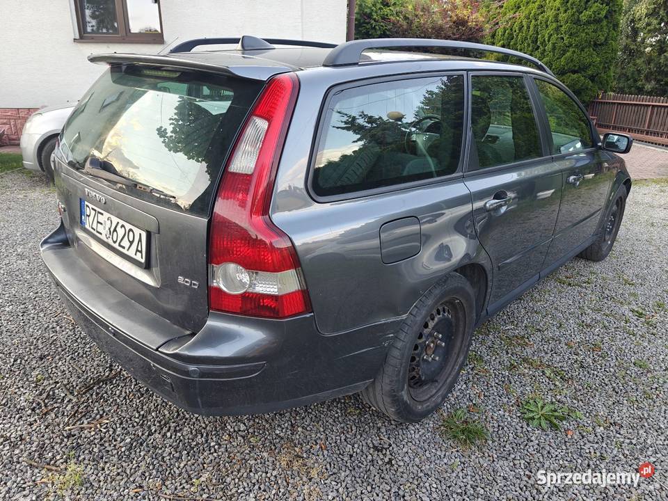 Volvo V50 20 d 136 do poprawek lakierniczych 331337km sprzedam