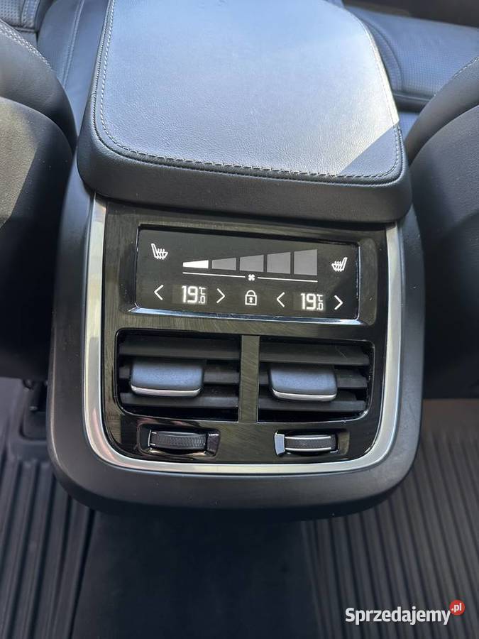 Volvo XC90 Ultimate Bright B5 AWD Diesel Salon Ostróda sprzedam