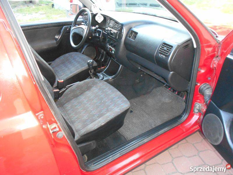 Volkswagen Golf 3 16 benzGAZ wspomaganie 1600cm3 Szynwałd