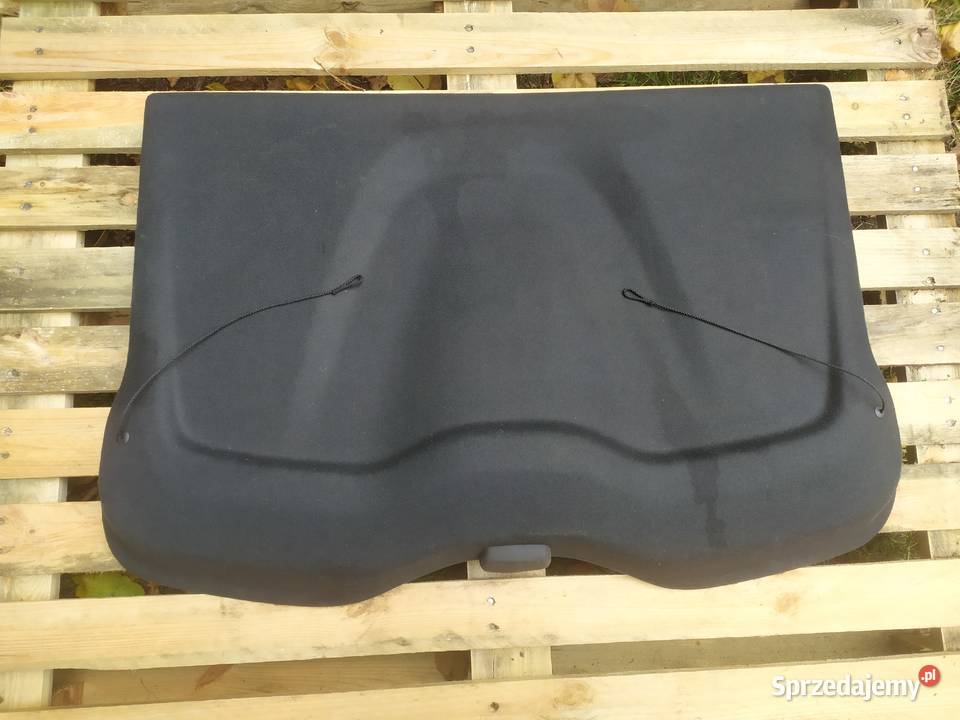 Volvo v40 1218r połka bagażnika tylna uszodzona