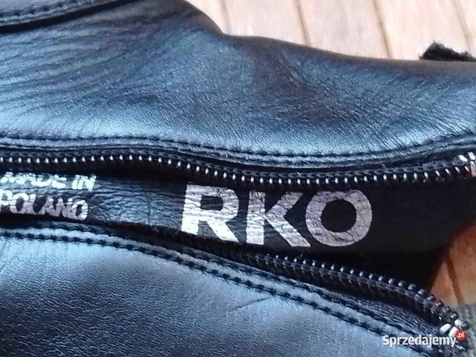 Czarne botki damskie RYŁKO ze złotymi oczkami Ryłko