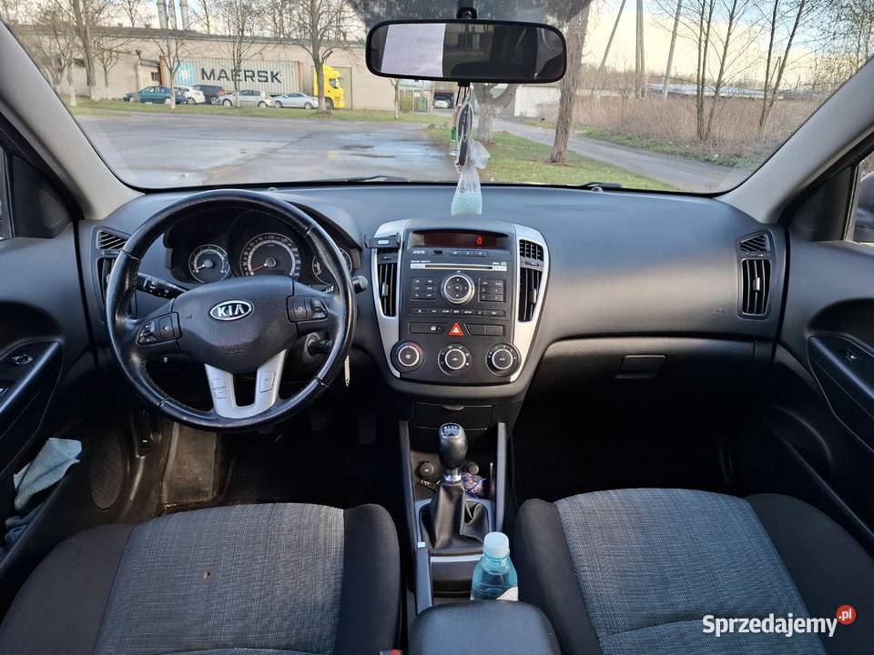 Sprzedam Kia Ceed 16 benzyna 4/5 Cee'd Dobre sprzedam