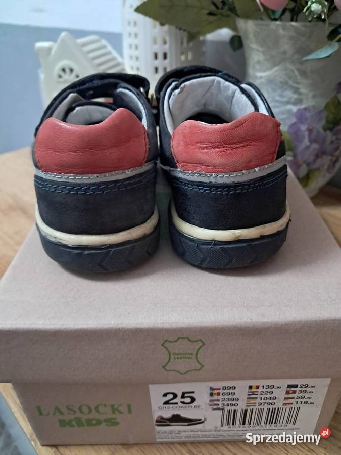 Półbuty lasocki 25