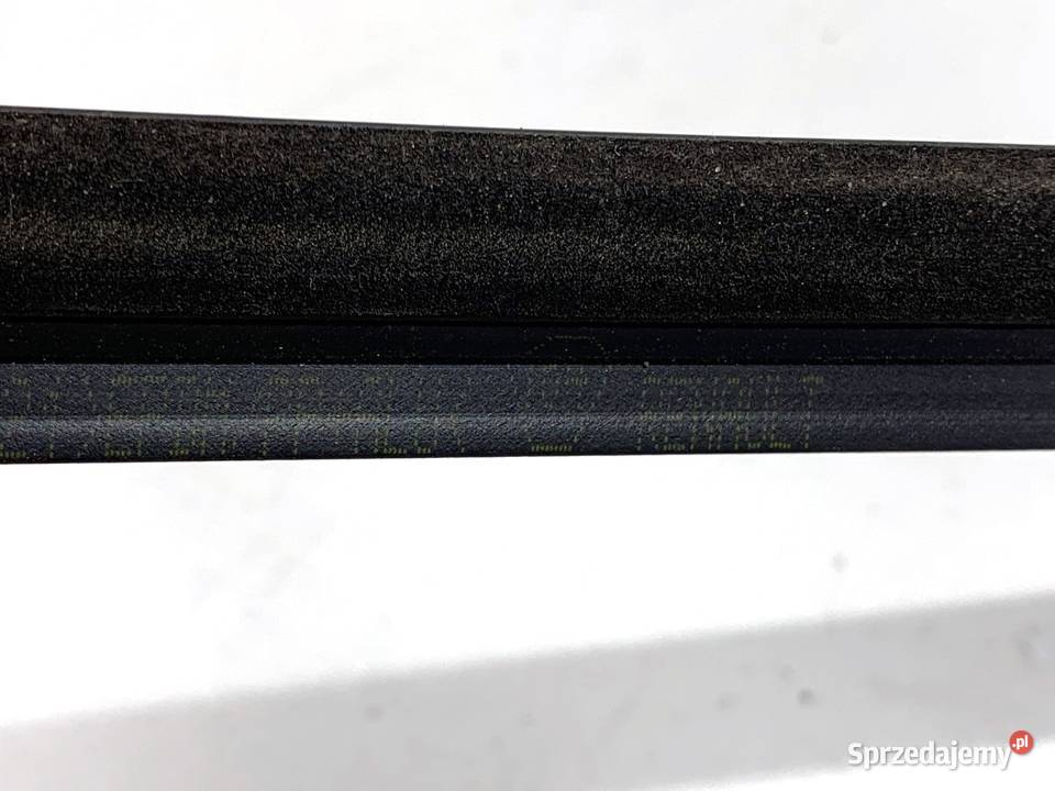 LISTWA ZGARNIAJĄCA TYŁ PRAWY RENAULT CLIO V