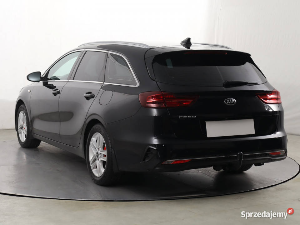 Kia Ceed 10 TGDI sprzedam