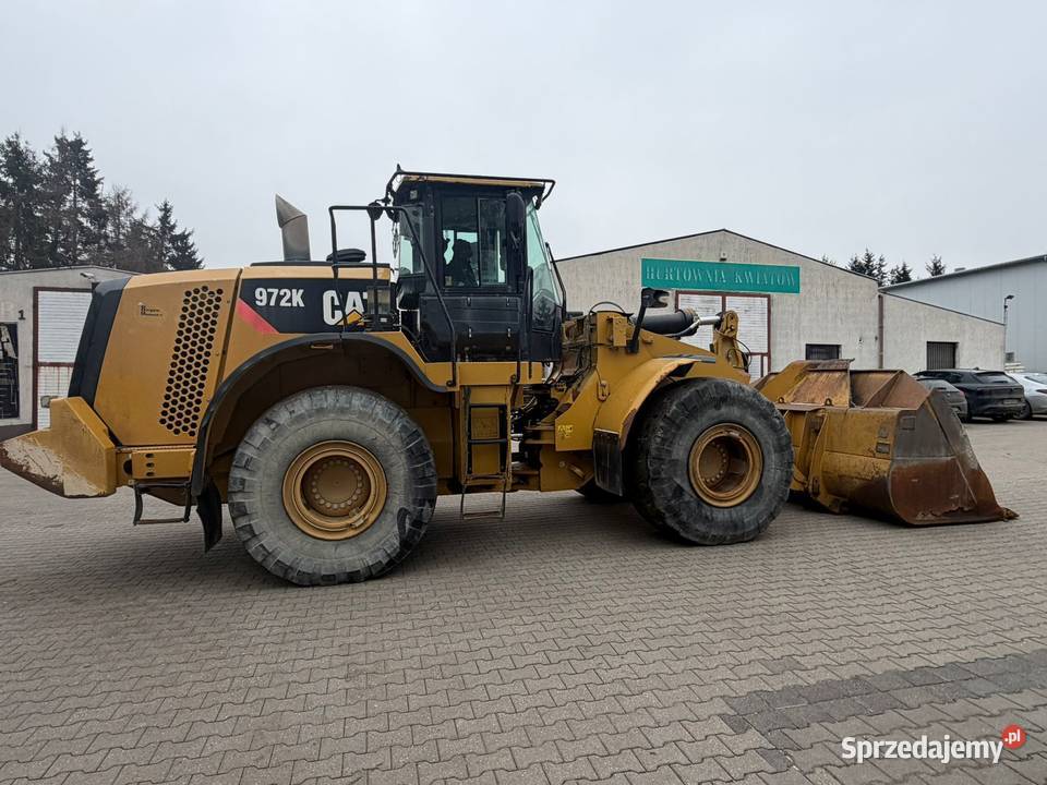 Wynajem ładowarki kołowej CAT 972K o masie ok 25 Poznań