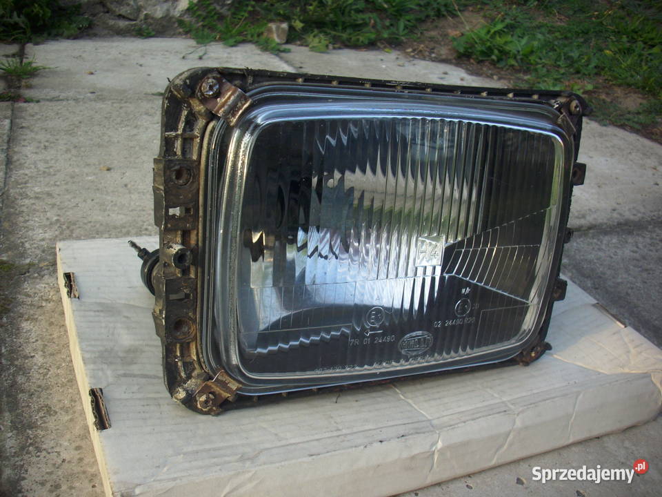 Reflektor lampa HELA prawa przód MERCEDES T1 sprzedam