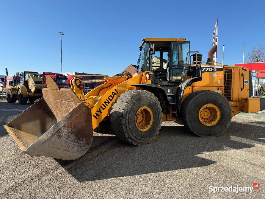 Ladowarka kolowa Hyundai HL770 Vat0