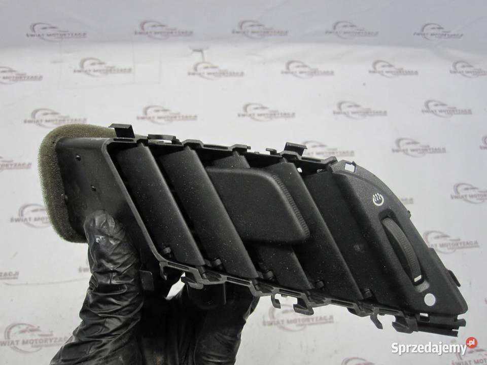 FORD FIESTA VII 09r kratka nawiewu prawa środek osobowe sprzedam