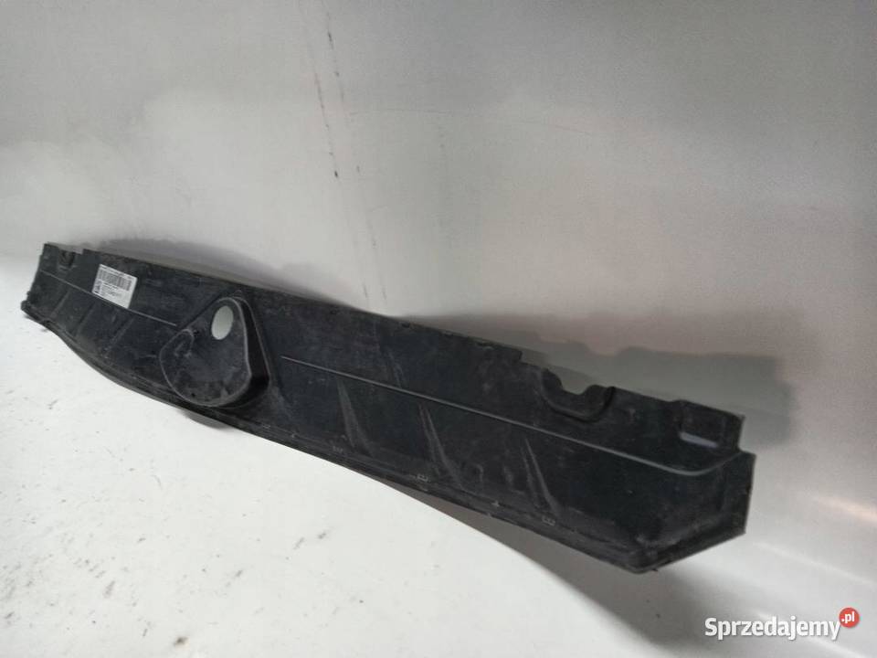 NAKŁADKA GÓRNEGO PASA AUDI Q2 81A807081