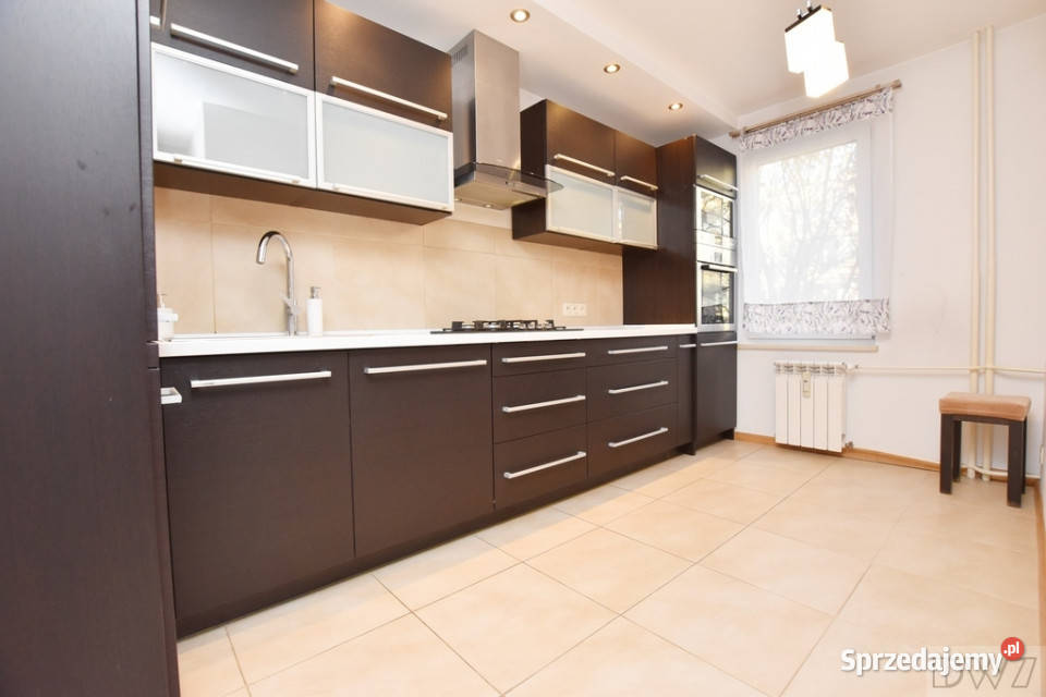 3 pokoddzielna kuchniabalkonDobrego Pasterza wielka płyta Kraków