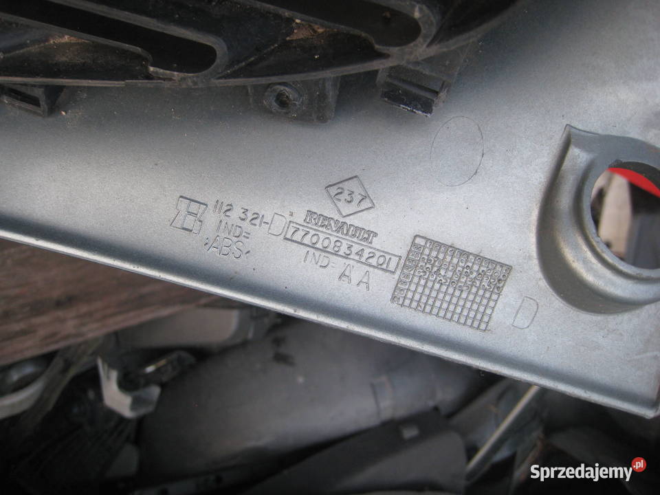 Grill Atrapa chłodnicy wlot powietrza Renault małopolskie Kraków
