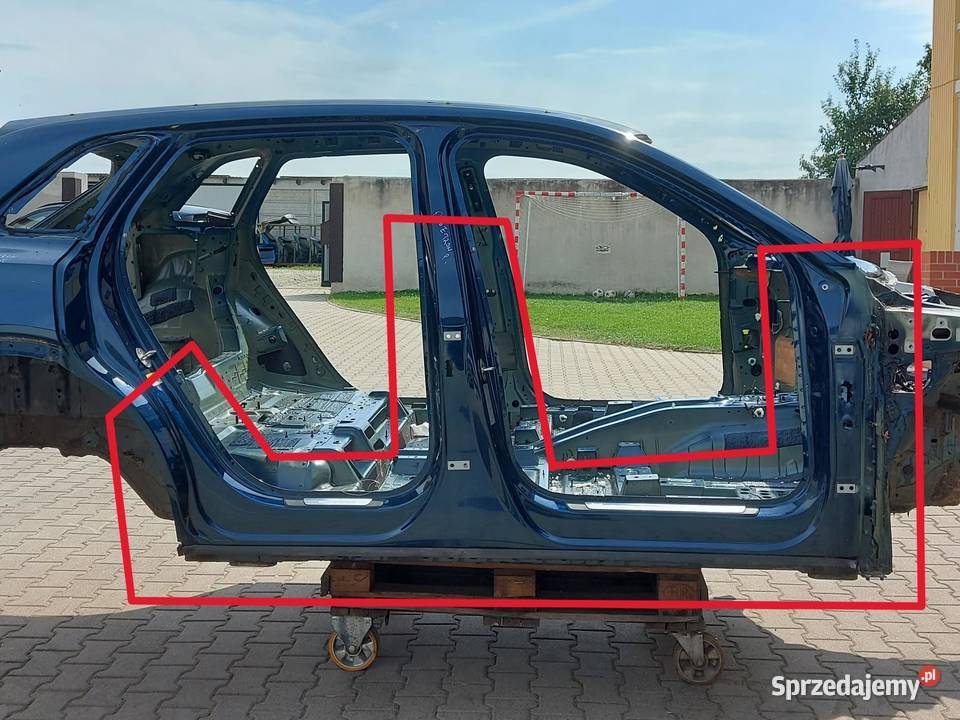 Audi Q8 ETRON SUV próg słupek a b środkowy bok sprzedam