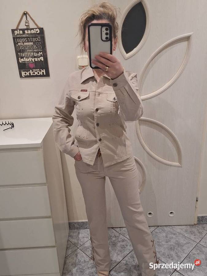 Beżowy komplet r 36 Bydgoszcz