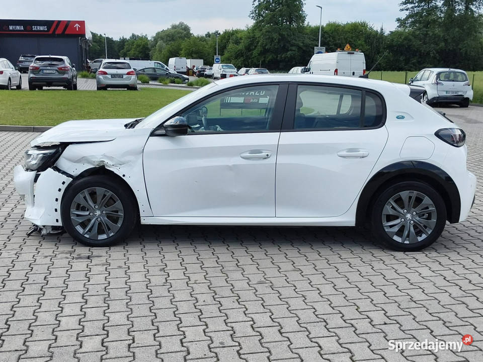Peugeot 208 e208 fullelektryk ledy tablet mały małopolskie Kęty