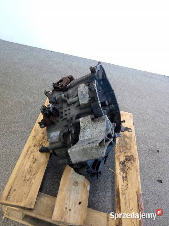 SKRZYNIA BIEGÓW 1023746 24 D Volvo V70 II Rok produkcji 2000