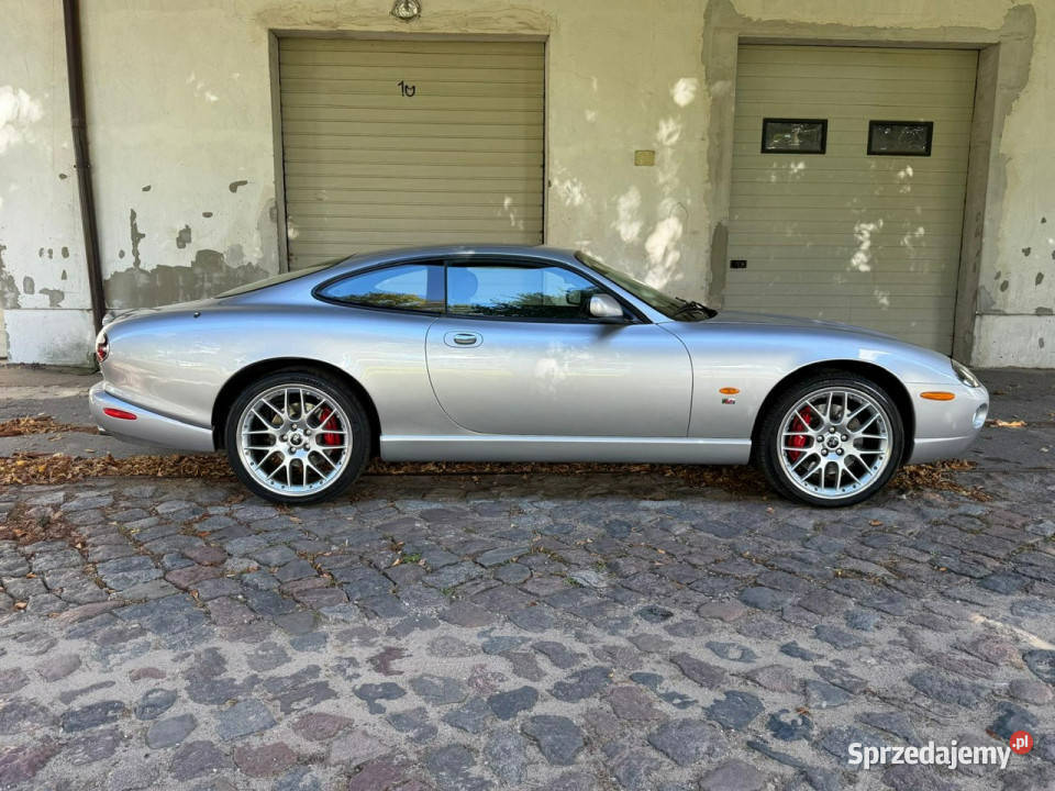 Jaguar XKR XKR 42 Lift Niski przebieg srebrny Koszalin