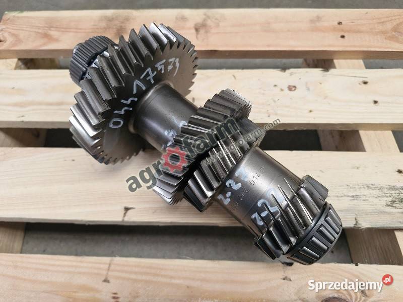 Wał napędowy skrzyni biegów Deutz Agrotron 485 Byków