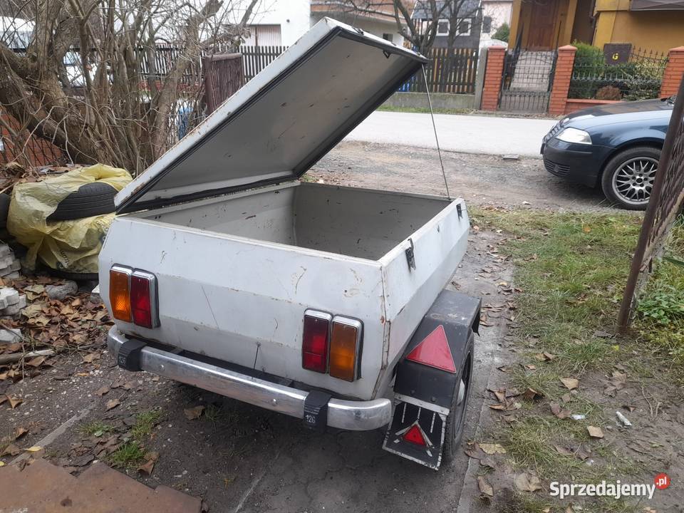 Przyczepa bagażową z PRL do malucha fiat 125 Jaworzno
