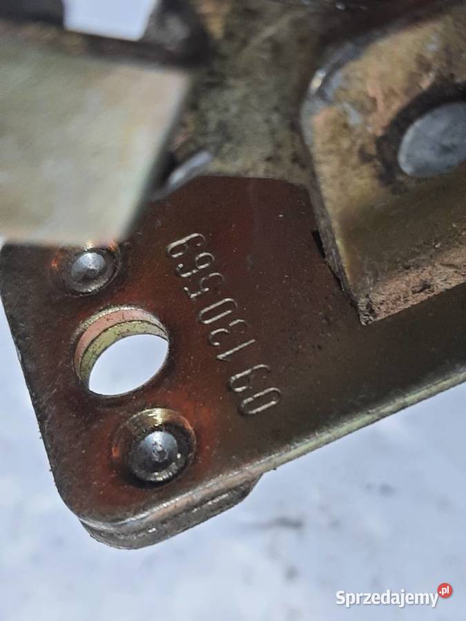 Opel Astra G II 2 zamek klapy tylnej tył Zamki, wkładki i kluczyki łódzkie Ksawerów