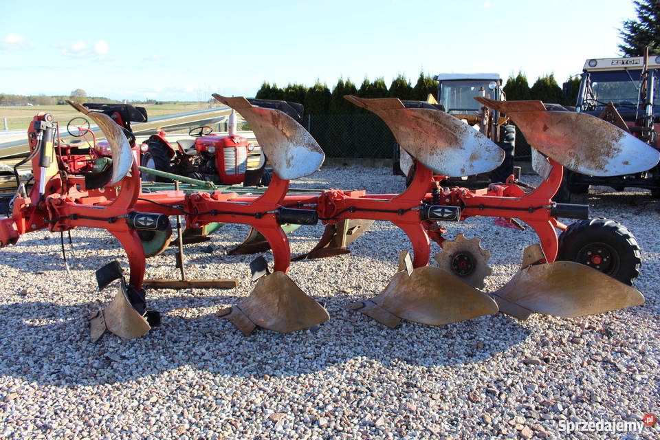 Gregoire Besson RY47obracane pługipług Kverneland